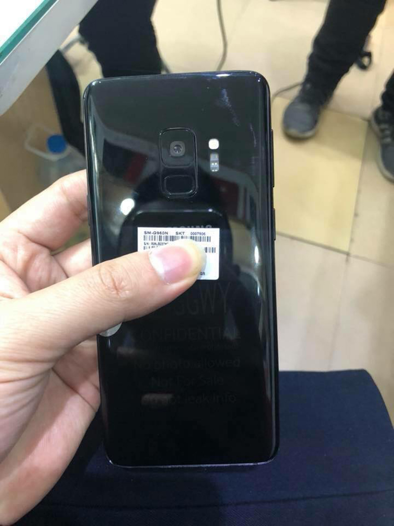 Galaxy S9 bất ngờ xuất hiện trên tay người dùng xác nhận máy chỉ có camera đơn
