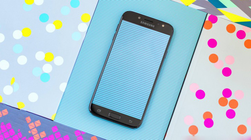 Galaxy J3 Star và Galaxy J7 Star