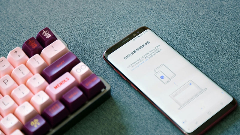 Trên tay Galaxy S8 màu đỏ