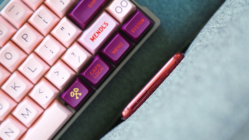 Trên tay Galaxy S8 màu đỏ