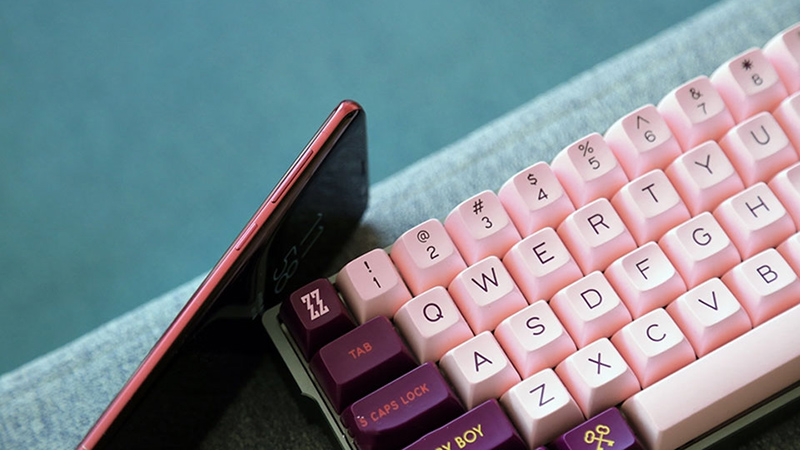 Trên tay Galaxy S8 màu đỏ