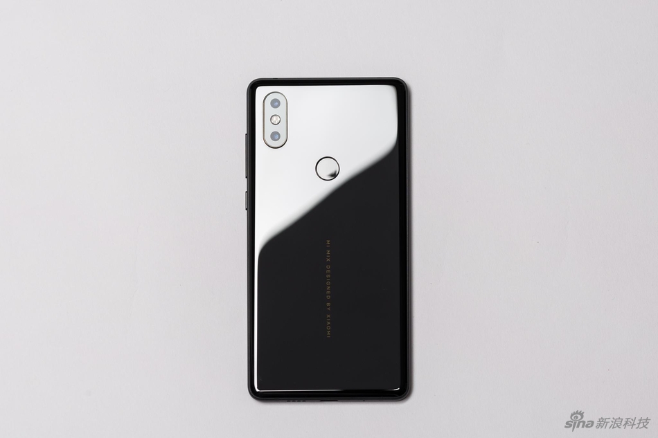 mo-bung-xiaomi-mi-mix-2s-noi-gon-gang-va-dep-nhu-thiet-ke-ben-ngoai-25