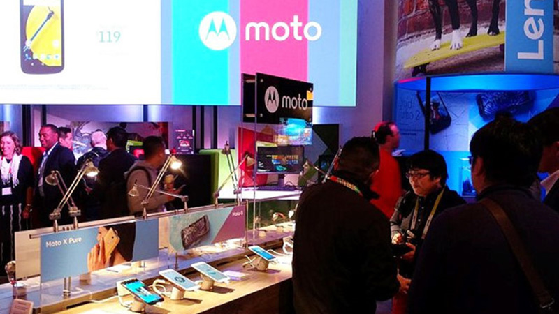 moto_lenovo_booth_ces_official