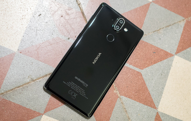 nokia-8-sirocco-black-1
