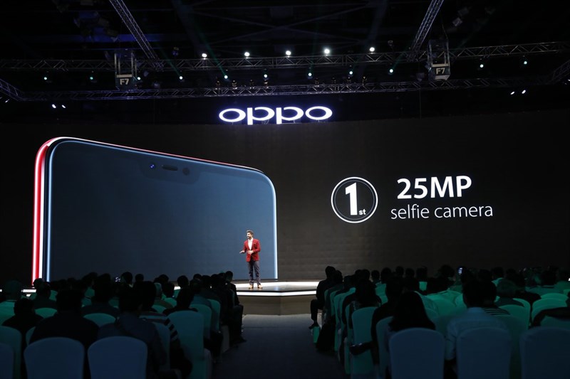 ra mắt OPPO F7