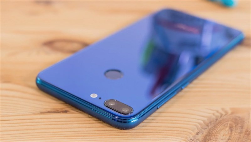 tren-tay-nhanh-honor-7x-va-honor-9-lite-thiet-ke-thoi-thuong-4-camera-gia-tu-4-29-trieu-1