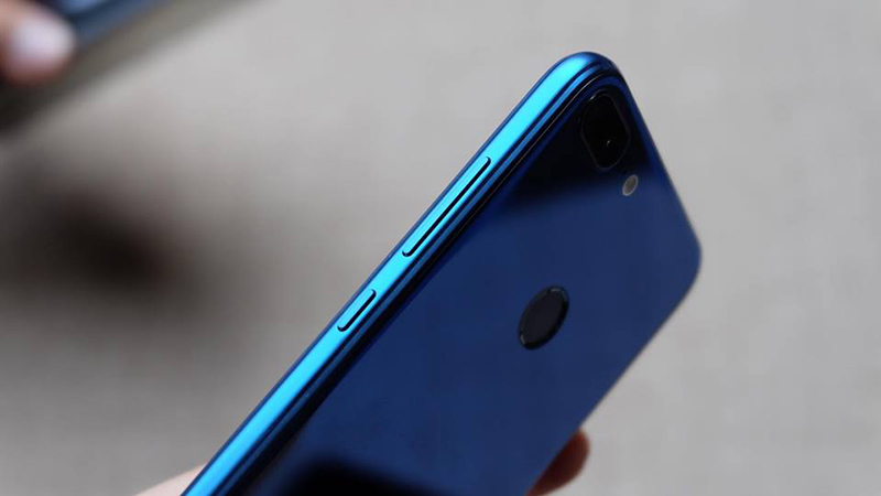 tren-tay-nhanh-honor-7x-va-honor-9-lite-thiet-ke-thoi-thuong-4-camera-gia-tu-4-29-trieu-8