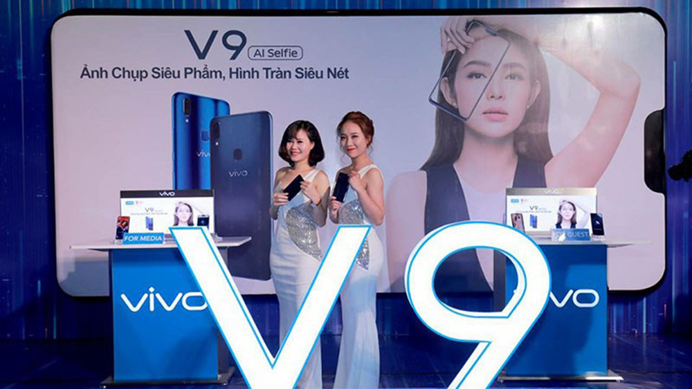 Vivo V9 chính thức ra mắt tại Việt Nam: AI Camera, màn hình tai thỏ, giá 7.99 triệu đồng