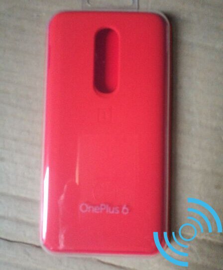 oneplus-6-lo-dien-thiet-ke-cuc-voi-mat-sau-va-op-lung-silicon