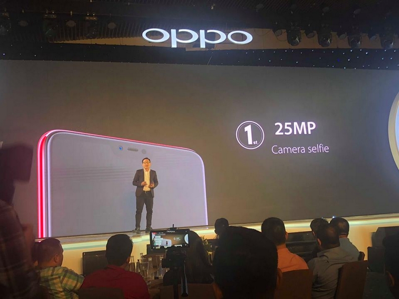 oppo-f7-chinh-thuc-ra-mat-tai-viet-nam-chiec-oppo-dep-nhat-tu-truoc-den-nay-gia-tu-7-99-trieu-dong-10