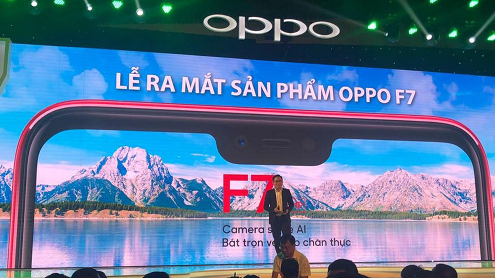 OPPO F7 chính thức ra mắt tại Việt Nam: Mặt lưng kính bóng bẩy, camera selfie 25MP, giá từ 7.99 triệu đồng