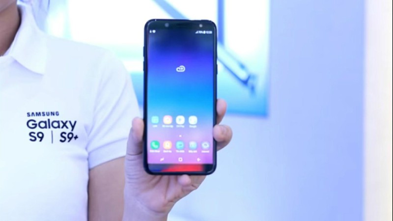 Trên tay nhanh Galaxy A6
