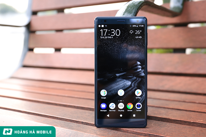 Trên tay Xperia XZ2