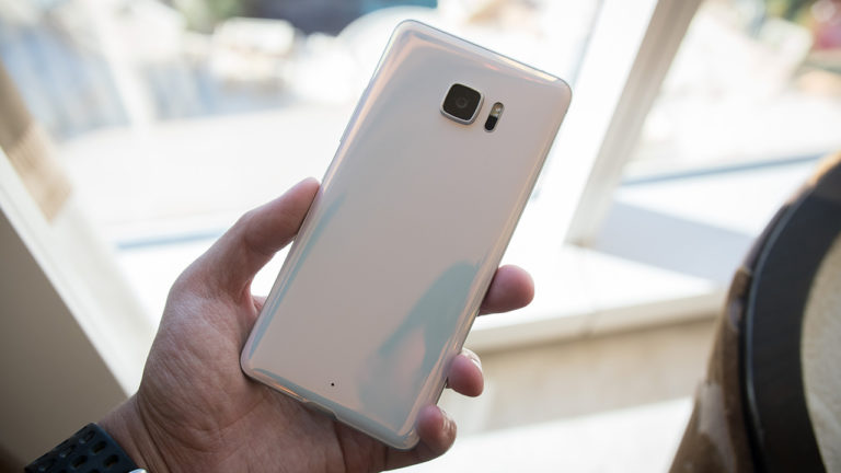 HTC U Ultra: Siêu phẩm trở lại với giá lợi hại gấp đôi, chỉ 5.990.000đ