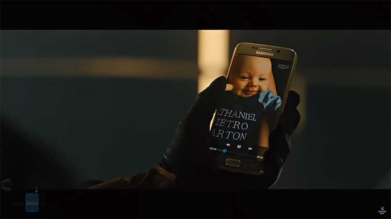 diem-mat-nhung-chiec-dien-thoai-da-tung-xuat-hien-trong-vu-tru-dien-anh-marvel-1