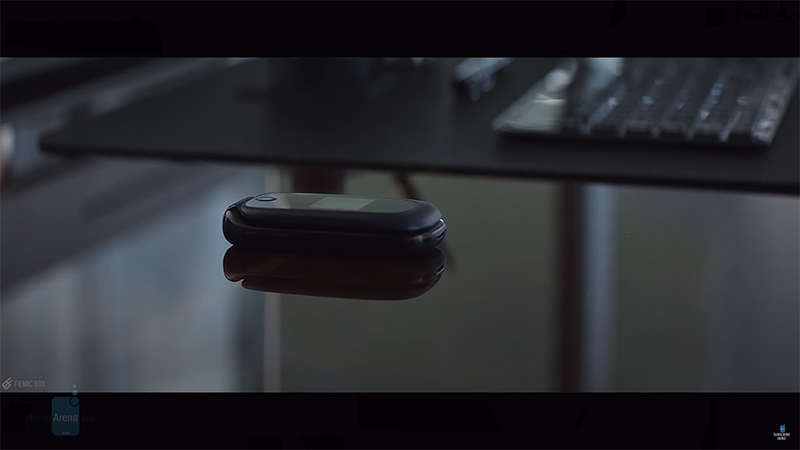 diem-mat-nhung-chiec-dien-thoai-da-tung-xuat-hien-trong-vu-tru-dien-anh-marvel-12