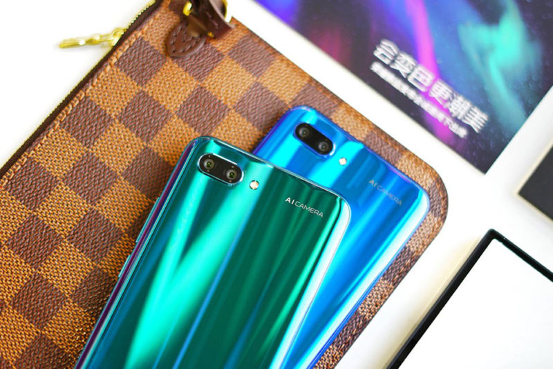 mở bán Honor 10