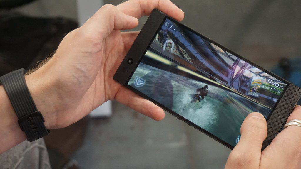 Razer sẽ trình làng một chiếc smartphone chuyên chơi game mới vào ngày 22/05