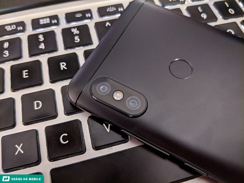 Trên tay Redmi Note 5