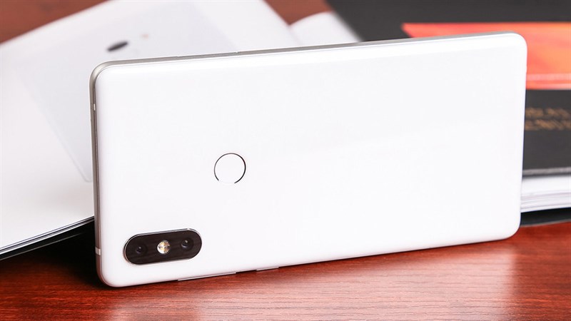 Trên tay nhanh Xiaomi Mi MIX 2S