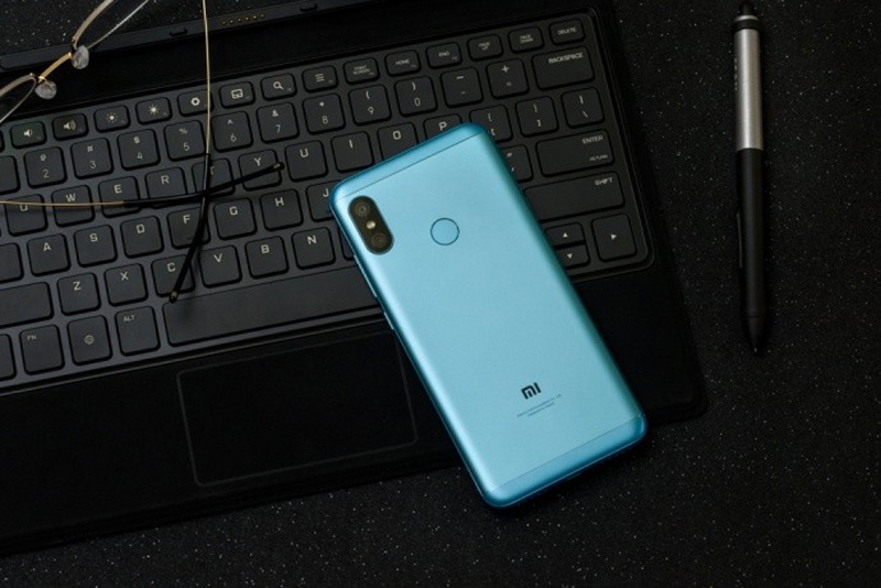 Xiaomi Redmi 6 Pro ra mắt