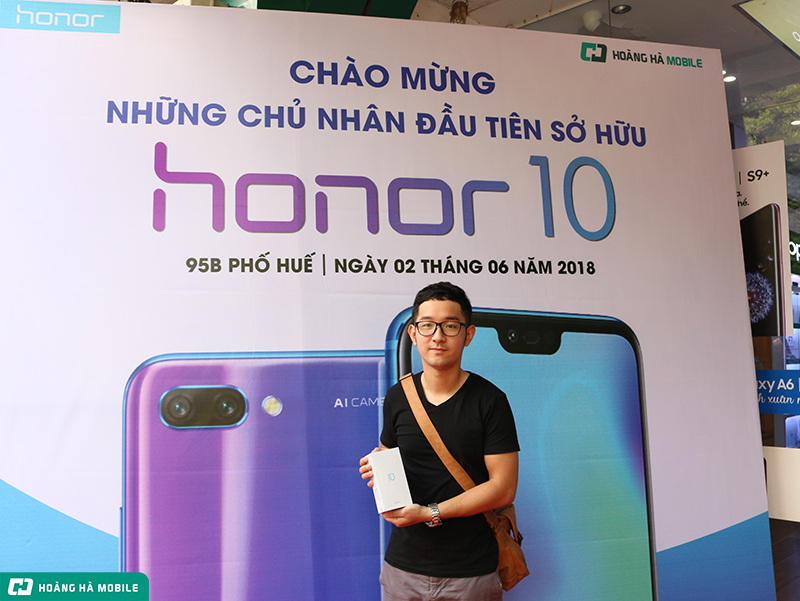 Sự kiện ngày đầu mở bán Honor 10 – Chiếc flagship với giá bán tầm trung
