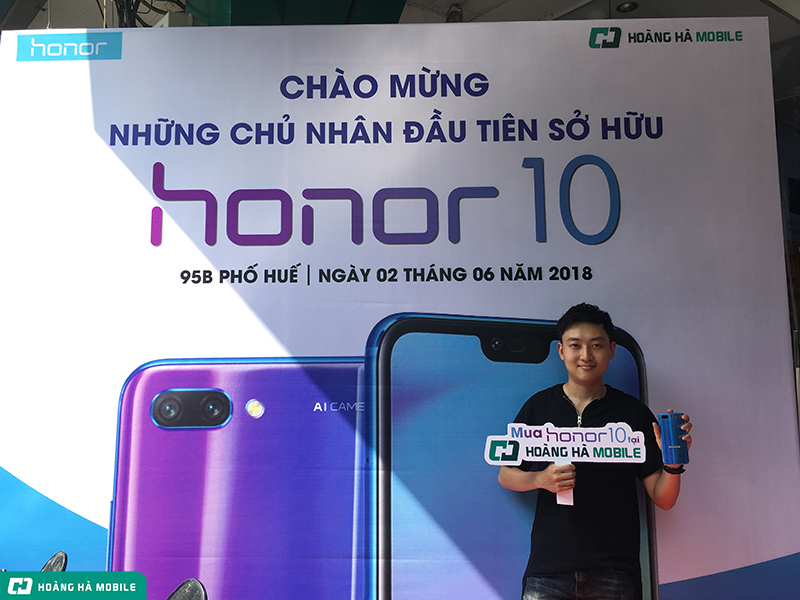 Sự kiện ngày đầu mở bán Honor 10 – Chiếc flagship với giá bán tầm trung