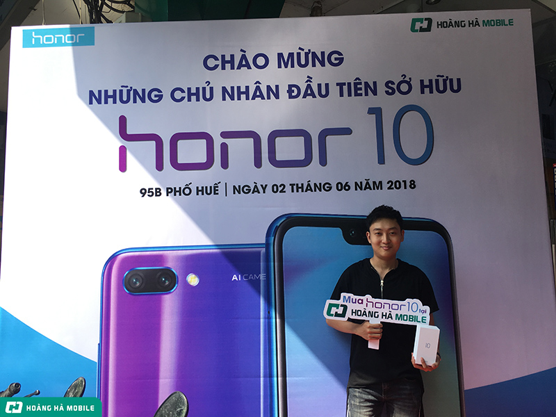 Sự kiện ngày đầu mở bán Honor 10 – Chiếc flagship với giá bán tầm trung