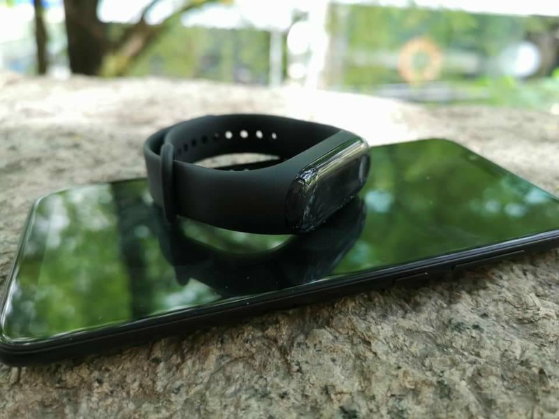 Giám đốc Xiaomi Việt Nam “thả thính”, Mi 8 và Mi Band 3 có thể bán ở Việt Nam