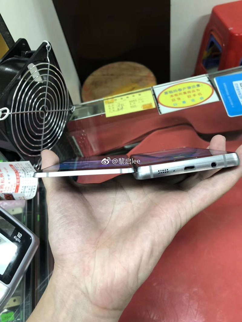 Smartphone màn hình gập của Samsung