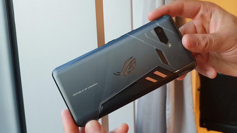Điện thoại Asus mới sẽ có 10GB RAM: Dung lượng quá khủng, liệu có khả thi?