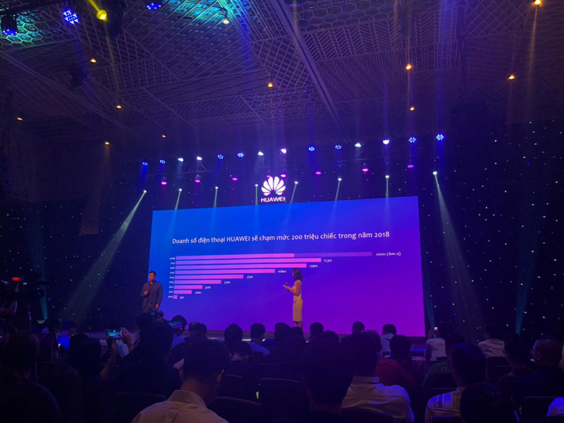 Ra mắt Nova 3 tại Việt Nam