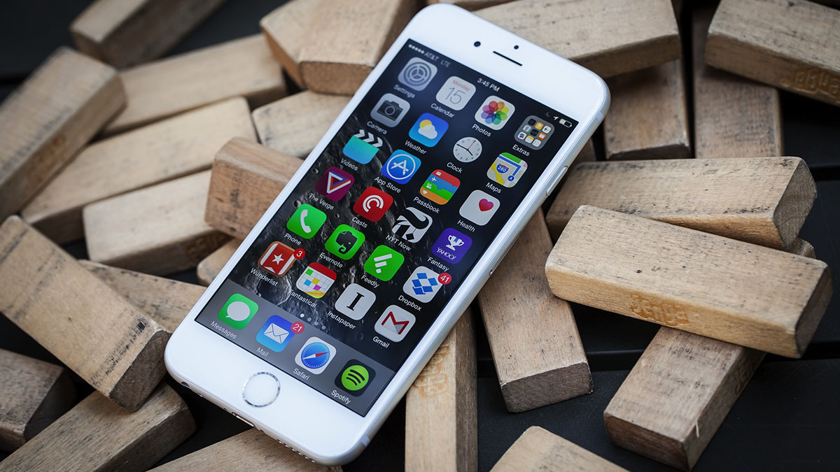 BGR: iPhone giá rẻ hấp dẫn người dùng hơn là smartphone Android
