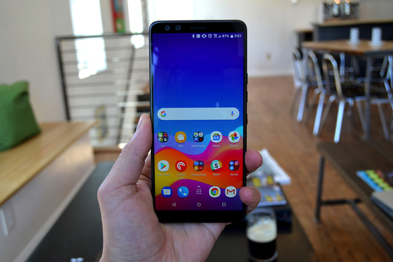 Có nên mua HTC U12+ không