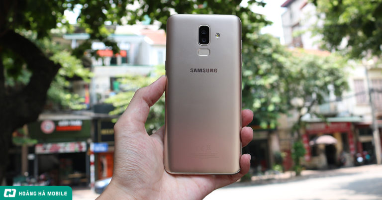 Mở hộp và trên tay Galaxy J8: Đã đẹp lại còn có thêm cả camera kép