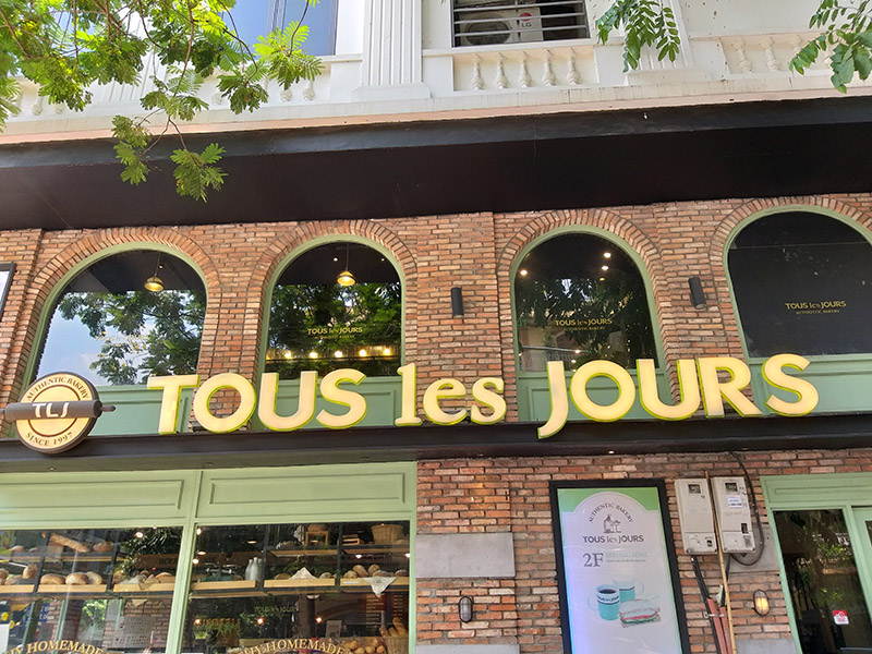 Mở hộp và trên tay Galaxy J8: Đã đẹp lại còn có thêm cả camera kép