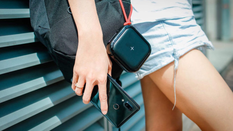 MIPOW CubeX 10000+ mAh: Khi sạc dự phòng kiêm luôn phụ kiện thời trang