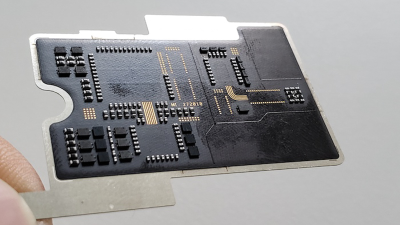 mặt lưng Mi 8 Explorer Edition