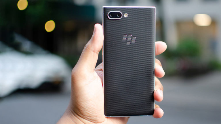 Đăng teaser cực chất! BlackBerry xác nhận ra mắt KEY2 LE