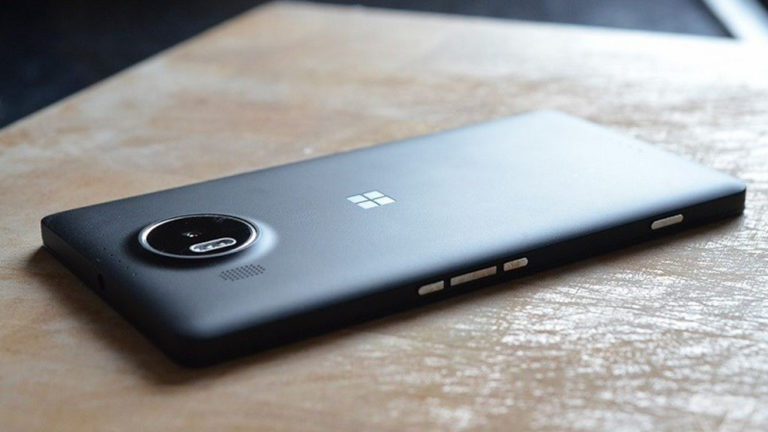 Một smartphone mới của Nokia sở hữu thiết kế Lumia 1520