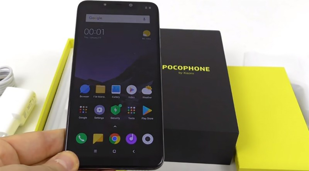 Xiaomi Pocophone F1 vượt mặt Mi 8 và Galaxy S9 với điểm hiệu năng ngất ngưởng