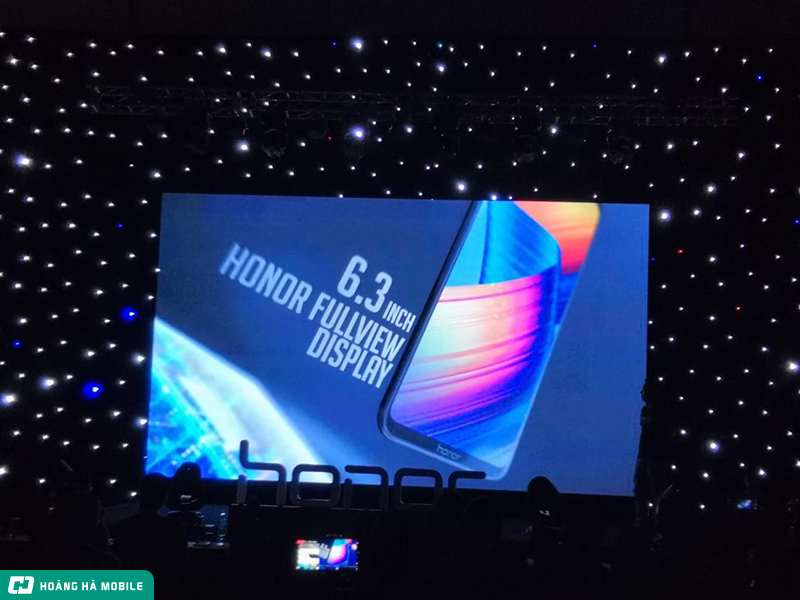 Honor Play ra mắt Việt Nam: Chiếc smartphone chuyên để chơi game, giá chỉ từ 6.990.000 đồng