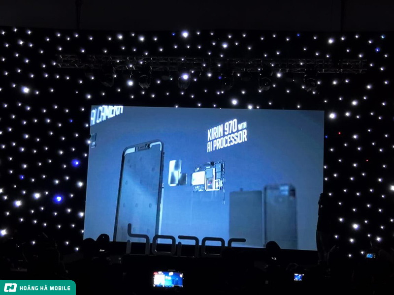 Honor Play ra mắt Việt Nam: Chiếc smartphone chuyên để chơi game, giá chỉ từ 6.990.000 đồng