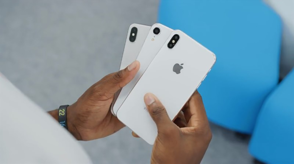 [NÓNG HỔI] Đã có bộ ảnh trên tay iPhone 2018: Đều có tai thỏ, một mẫu camera đơn, màu trắng ngọc