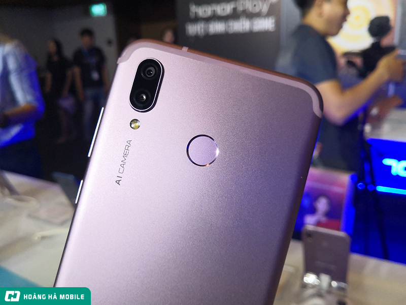 Trên tay nhanh Honor Play