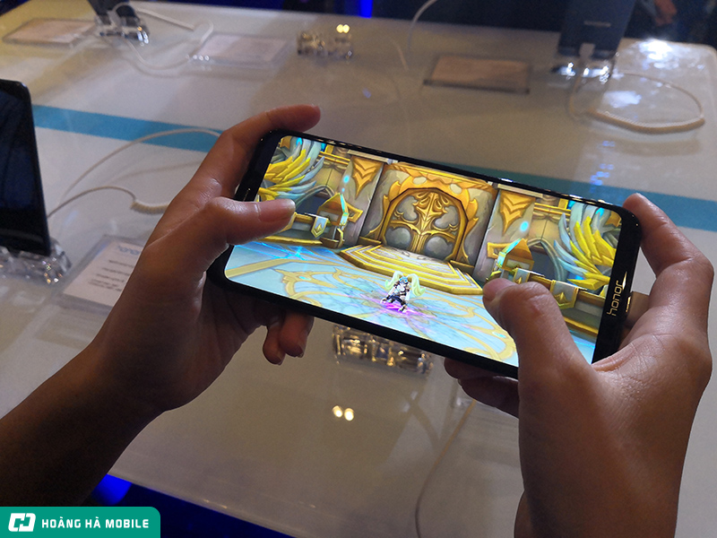 Trên tay nhanh Honor Play