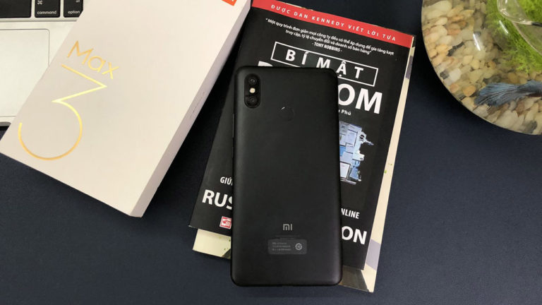 Đặt trước Xiaomi Mi Max 3: Nhận sạc dự phòng Xiaomi 10.000 mAh, trả góp 0%