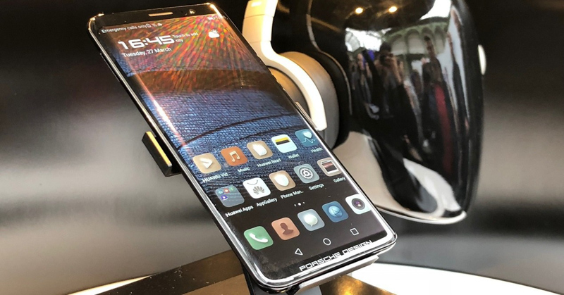 Huawei Mate 20 Pro ra mắt