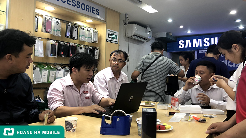 Mở bán Galaxy A7 2018 tại Việt Nam