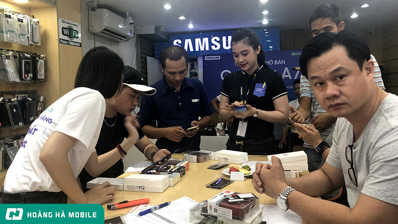 Mở bán Galaxy A7 2018 tại Việt Nam